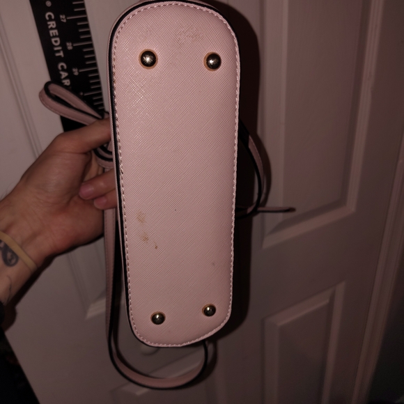 Elegant Cream Shoulder Bag - Picture 9 of 14